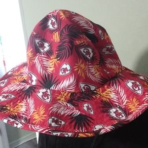 New, never worn Kansas City Chiefs bucket sunhat